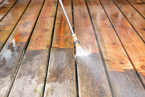 Best Deck Cleaning Services  in Eagle Point, OR