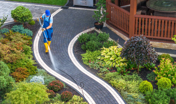 Best Concrete Pressure Washing  in Eagle Point, OR